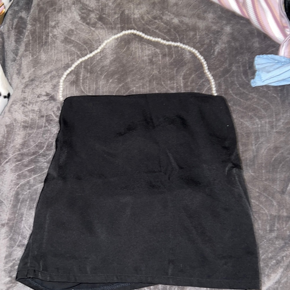 XS black halter top